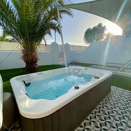 La Concha Boutique - Adults Only